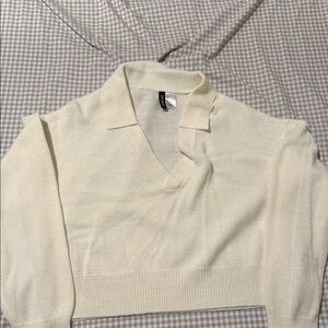 H&M Cream V-Neck Sweater